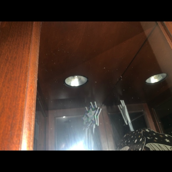 Shelf - Picture 2 of 2